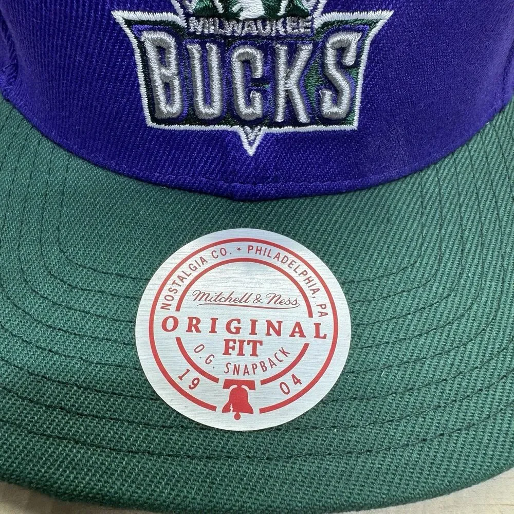 NEW DAMAGED Milwaukee Bucks Mitchell Ness HWC Snapback Purple Green OSFM